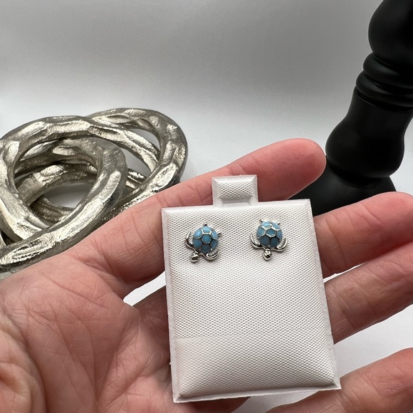 Stainless Steel Sea Turtle‎ Stud Earrings NEW - Picture 3 of 4